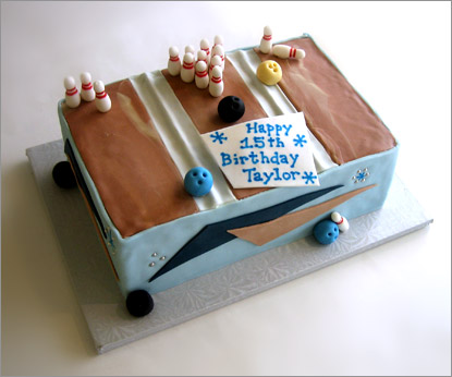Birthday Cake Decorations on Birthday Cakes  Specialty Cakes  Wedding Cakes   Shopping Bag Cake