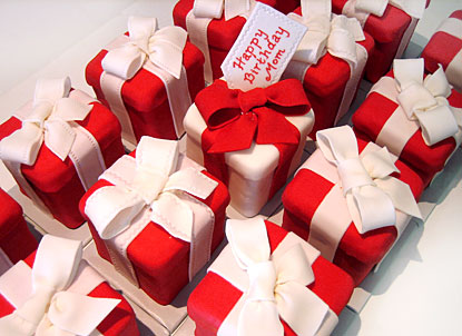 individual wedding cakes. Individual Gift Box Birthday